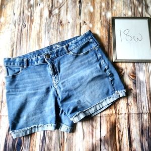 Terra & Sky Women's size 18w jean shorts
